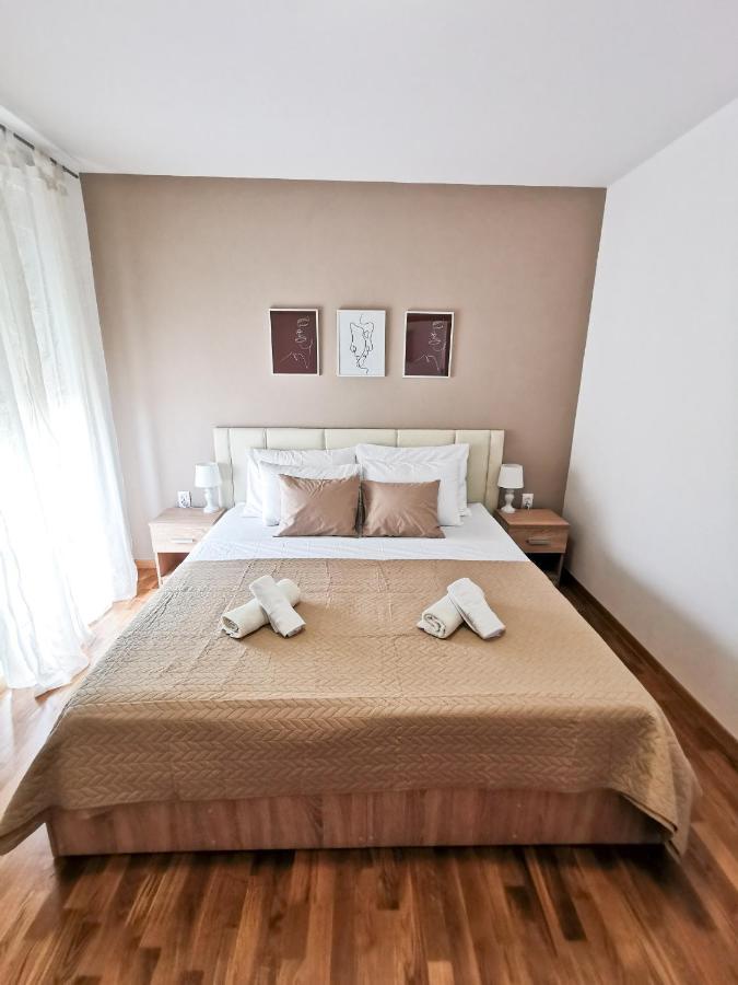 A4 Apartmani Kević Kastela Bagian luar foto